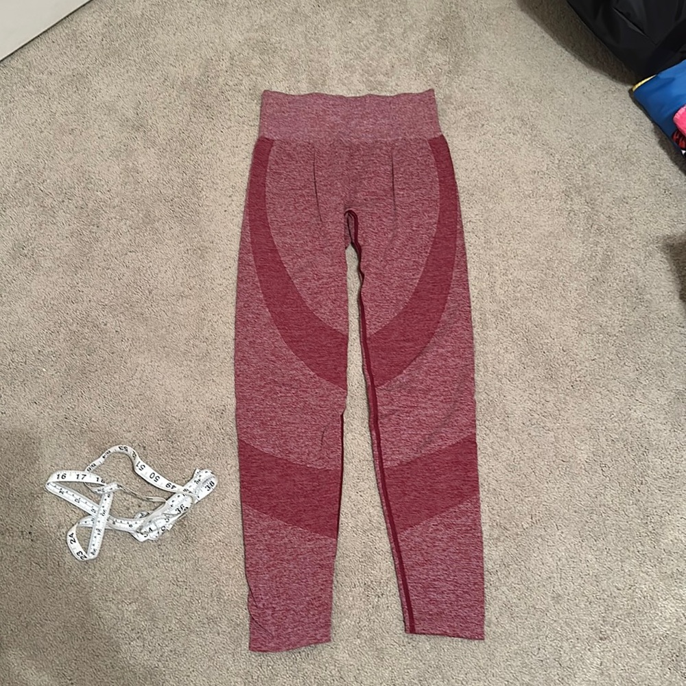 Pink brand Seamless leggings size small.